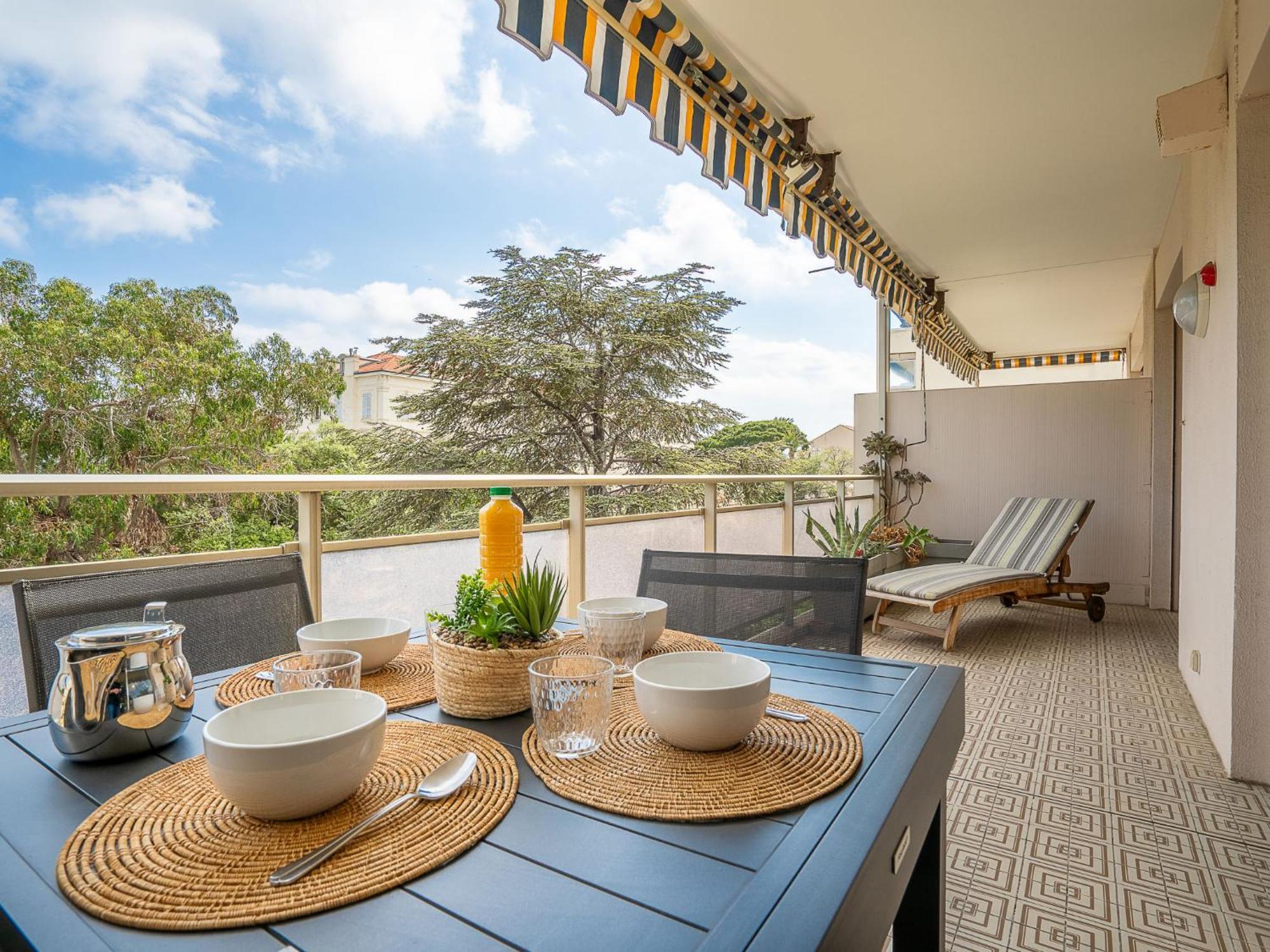 Apartment Les Aliscamps By Interhome Cannes Exterior photo
